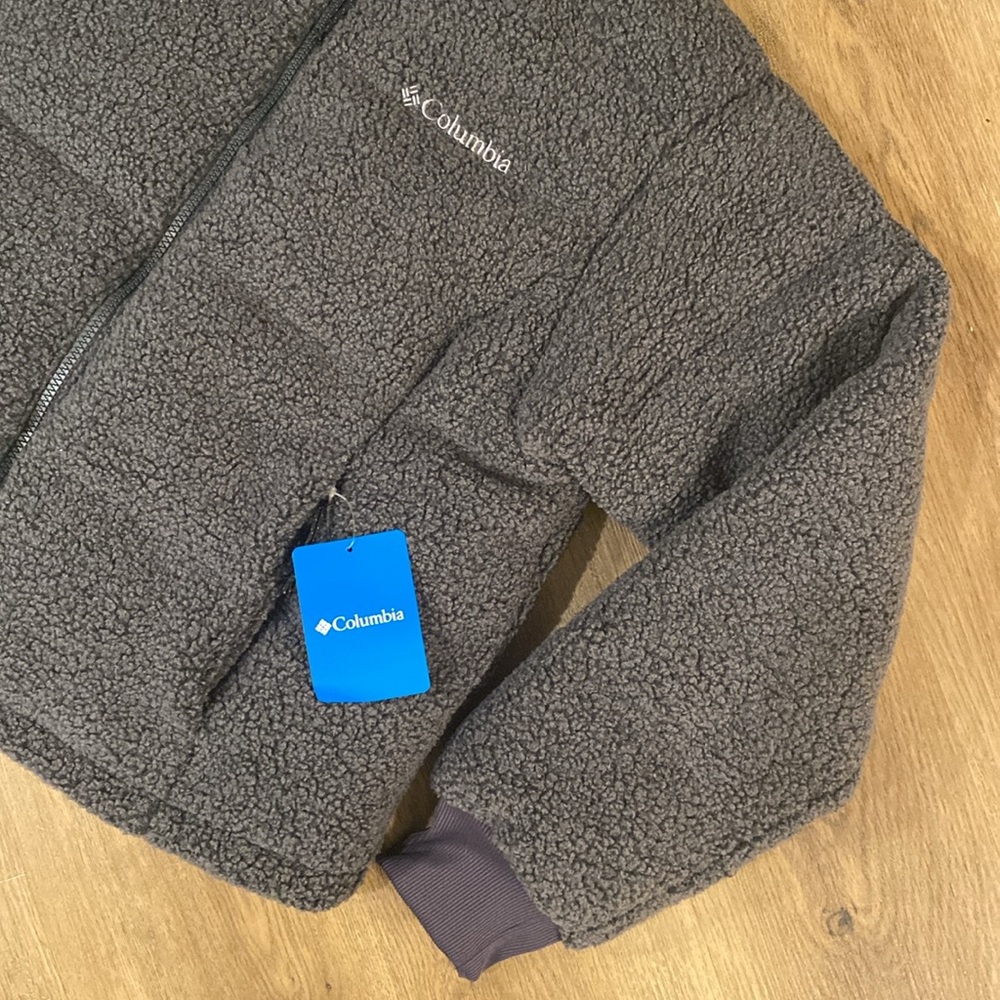 Last Day - Columbia Puffer Jacket - Picture 8 of 12
